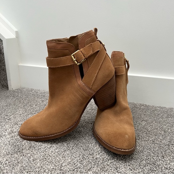 ⭐️Sam Edelman Booties - Picture 1 of 7